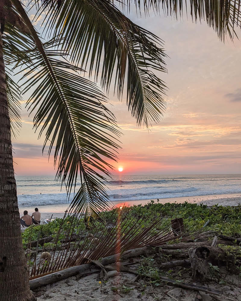 Foto von Sonnenuntergang am Strand