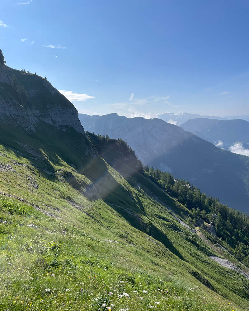 Foto von Bergkulisse beim Wandern