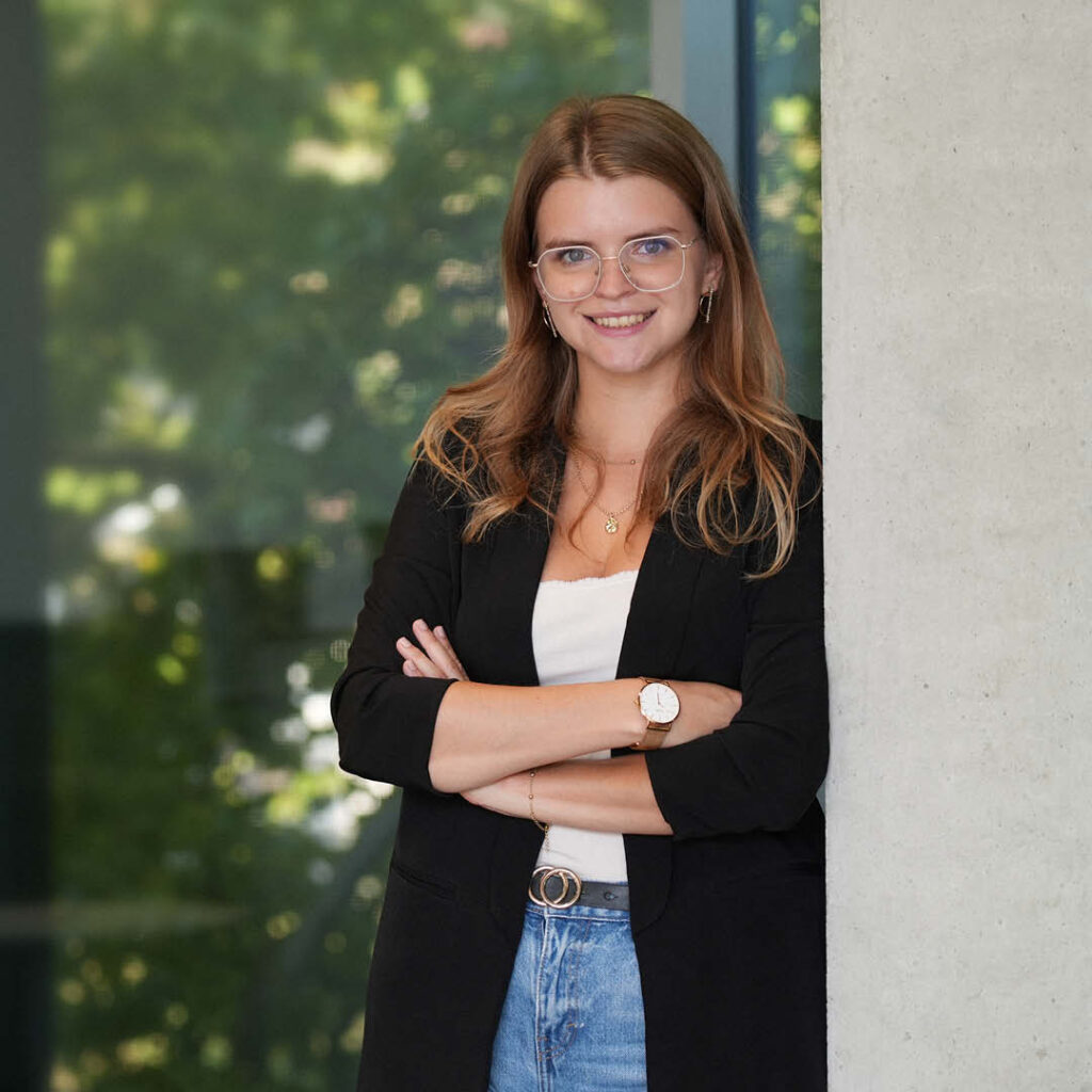 Porträt Foto von Julia Lindtner